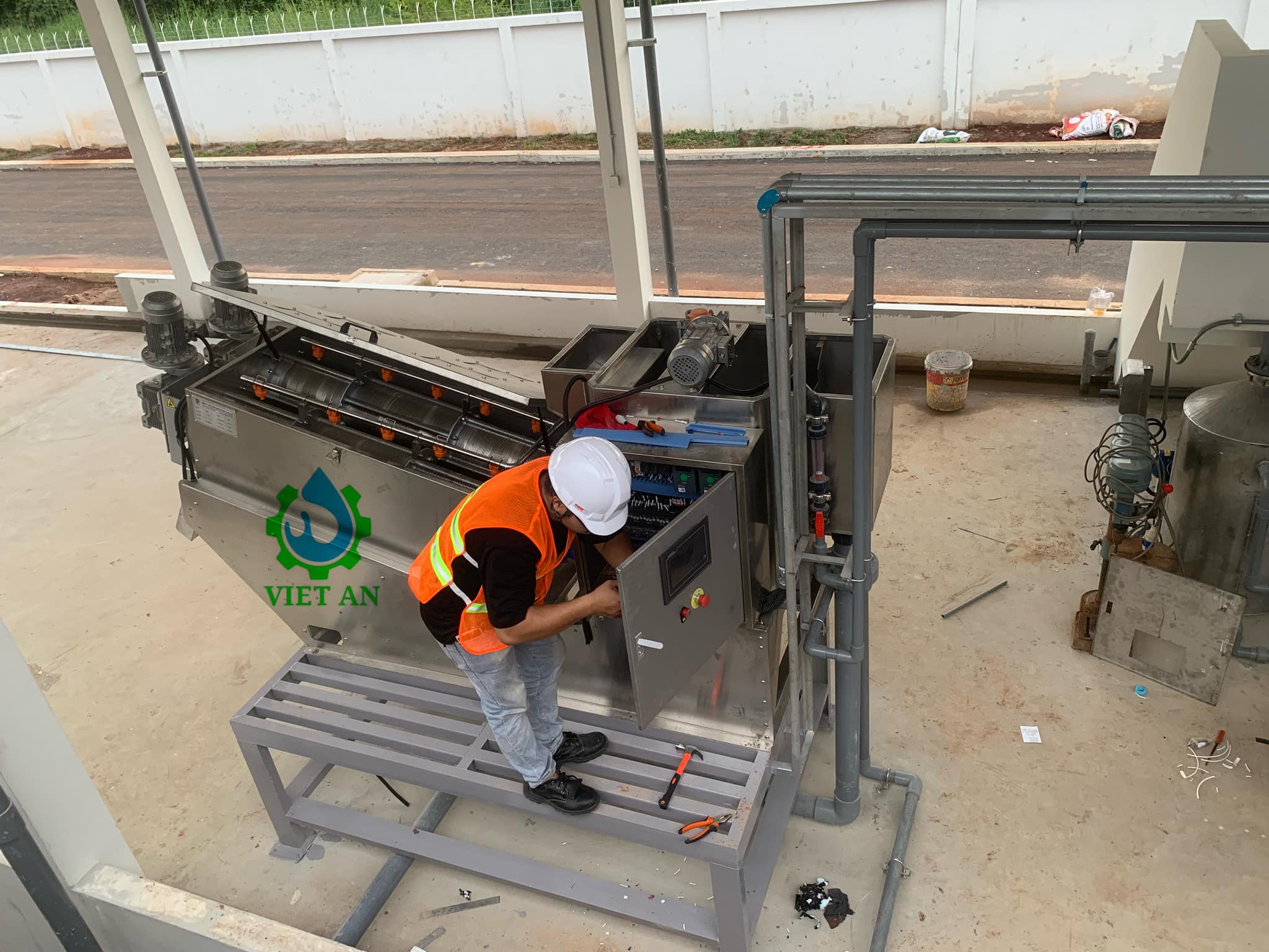 Máy ép bùn Trục Vít Việt An