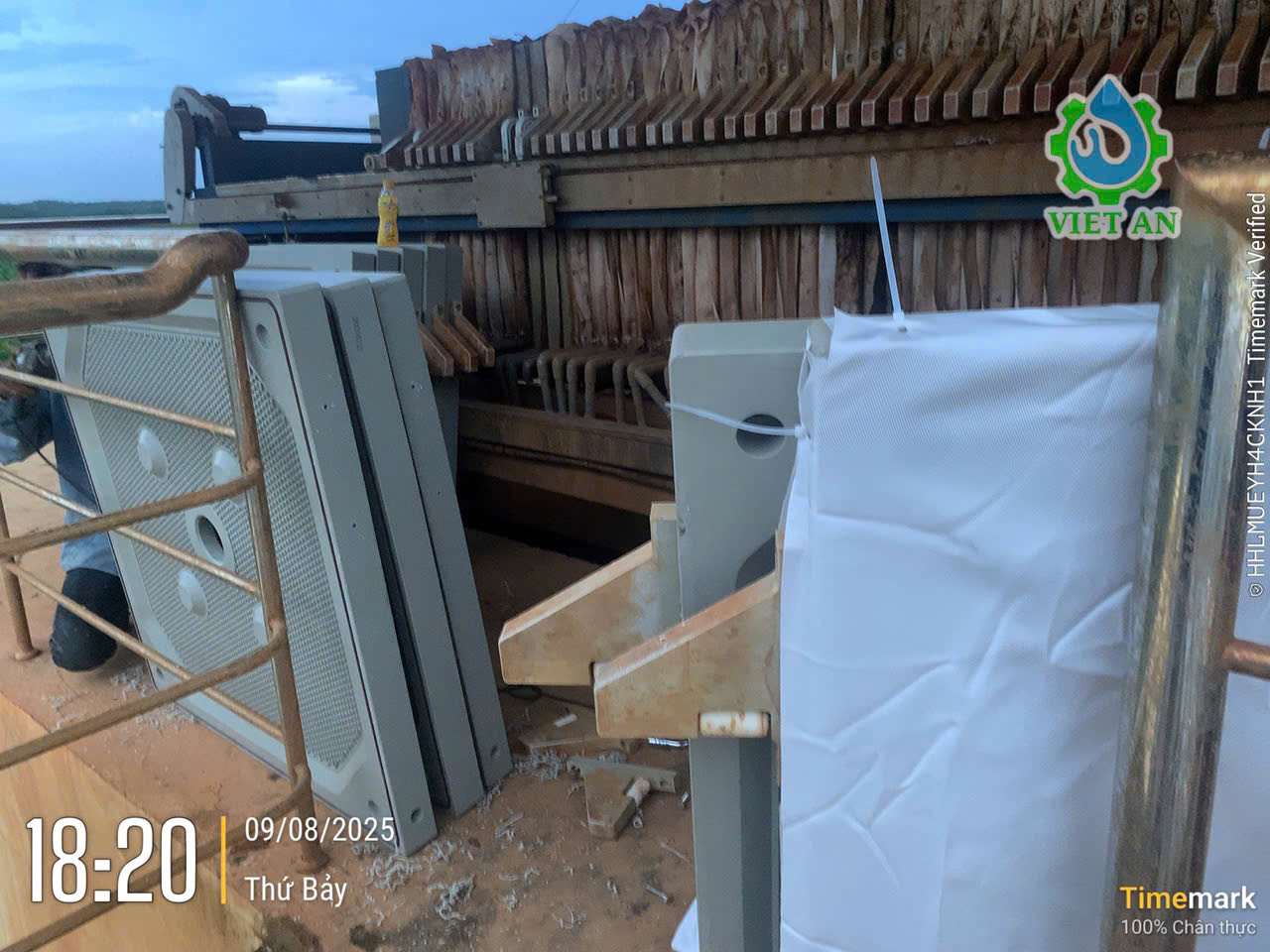 Máy ép bùn khung bản