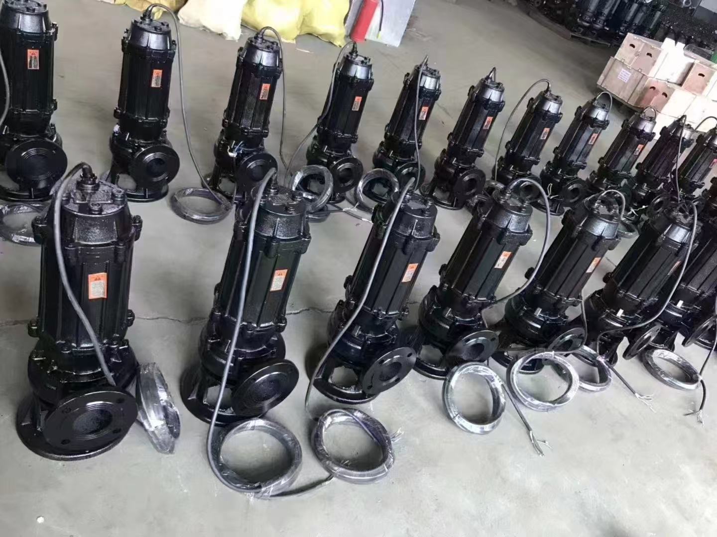 Bơm chìm cánh hở