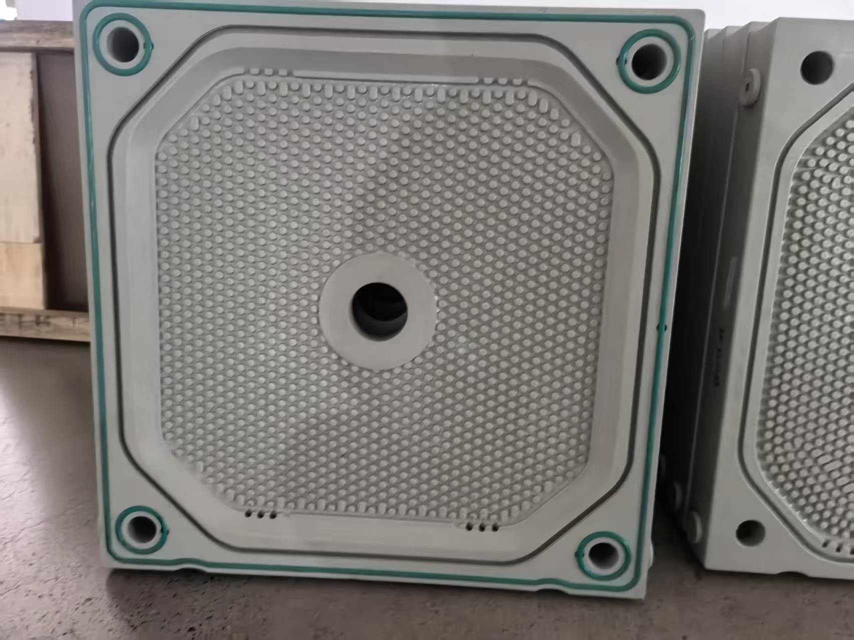 Tấm nhựa máy ép bùn khung bản