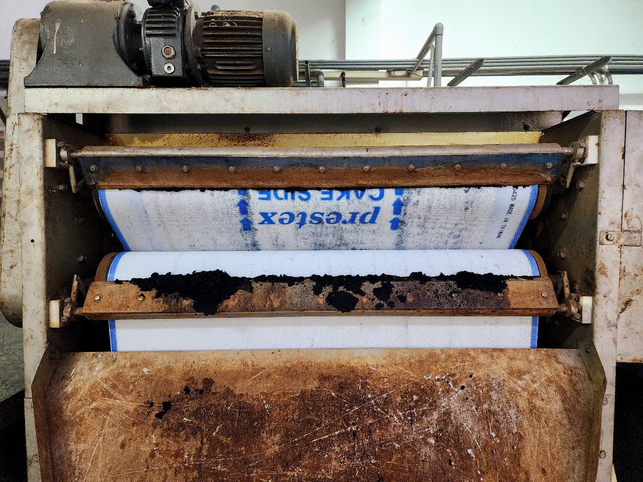 Băng tải máy ép bùn