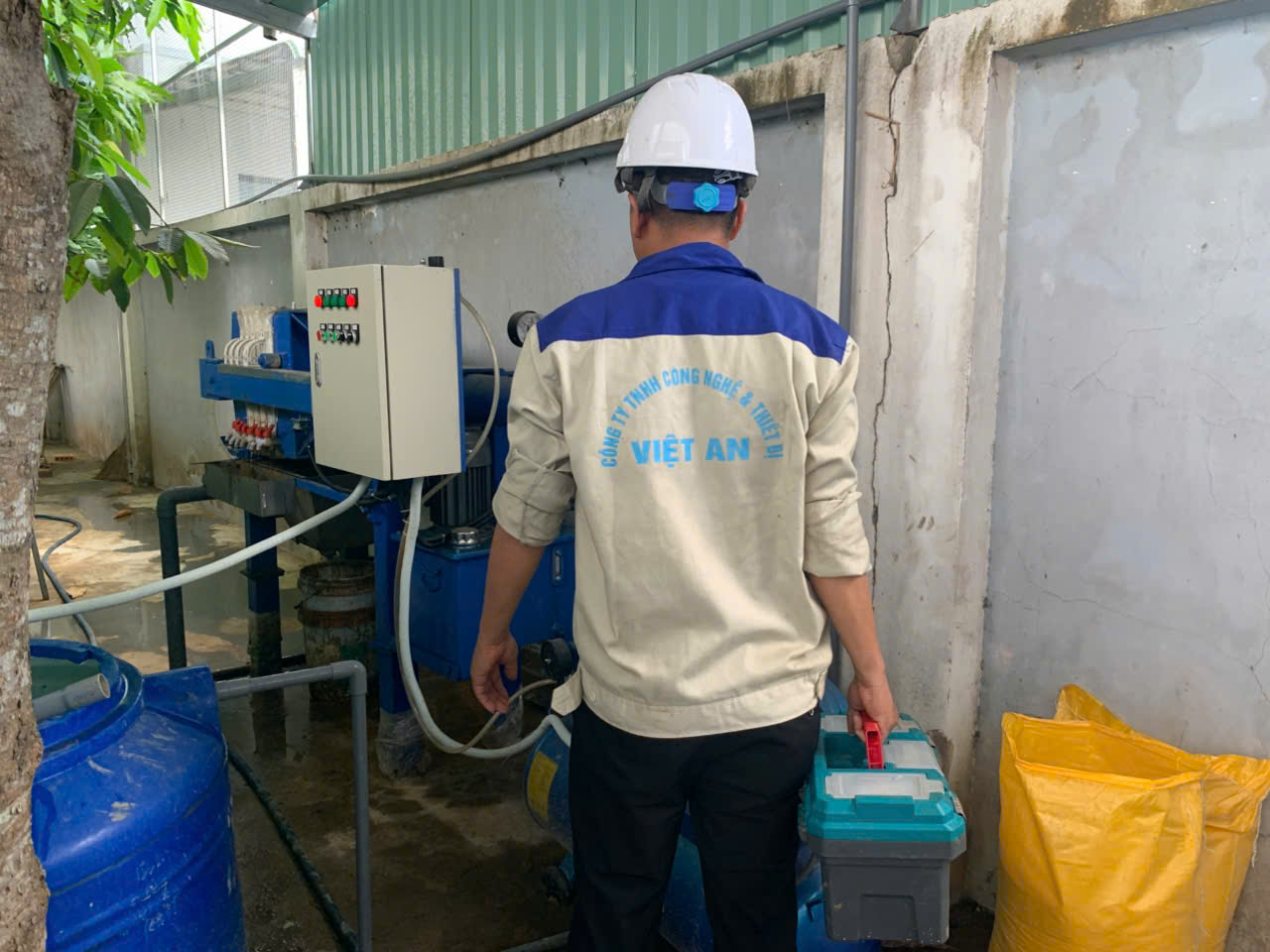 Sửa máy ép bùn khung bản