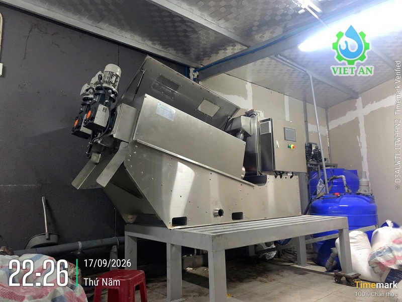 Máy ép bùn trục vít Việt An