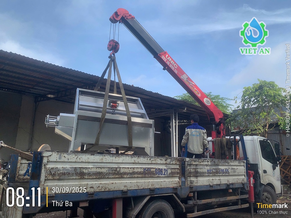 Bàn giao máy tách phân 1500 Việt An