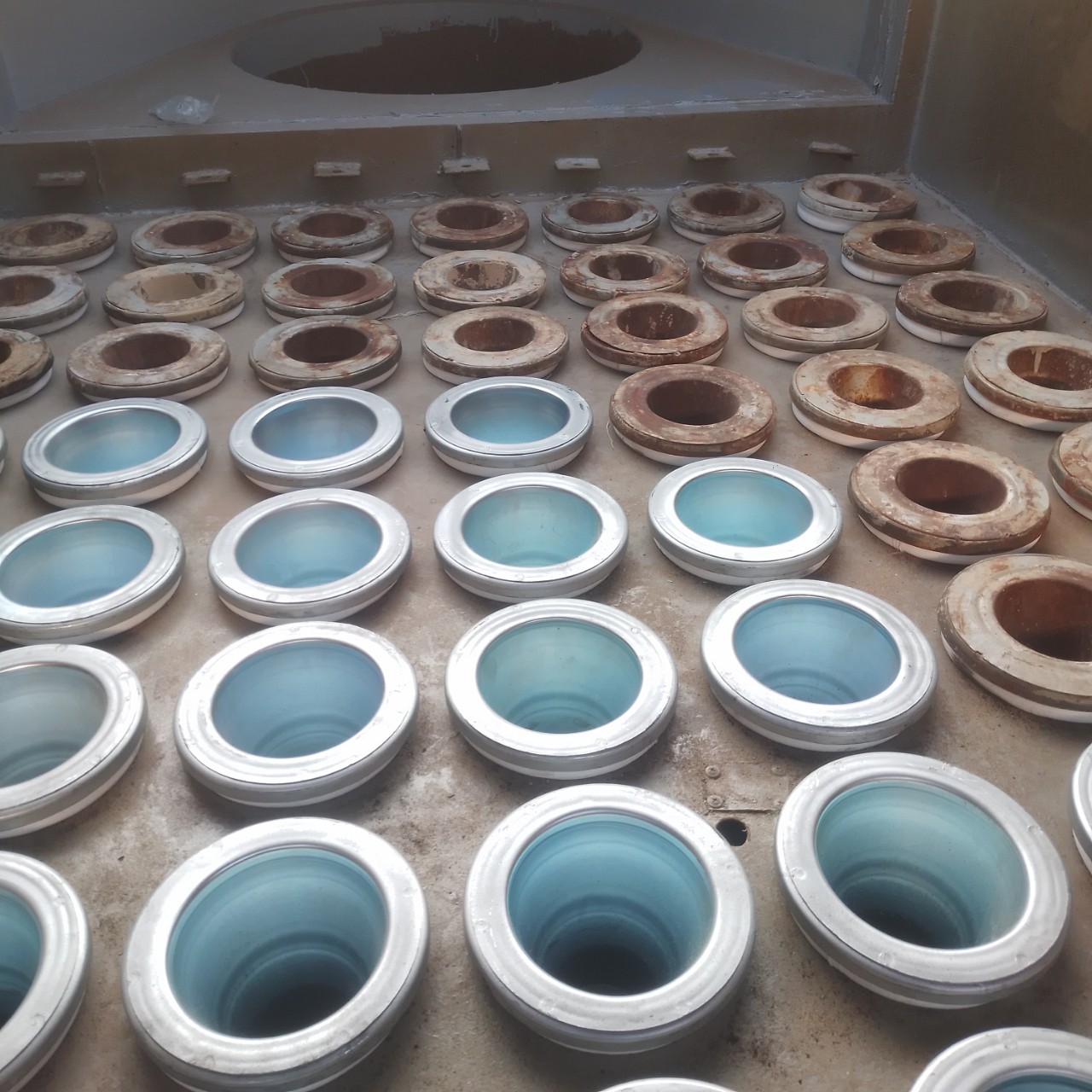 Thay thế túi lọc bụi cho nhà máy