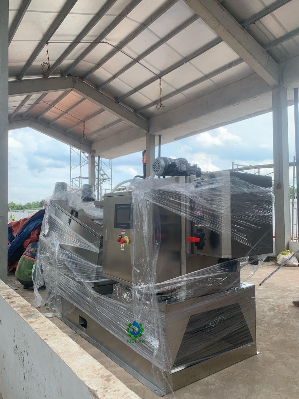 Lắp đặt máy ép bùn trục vít