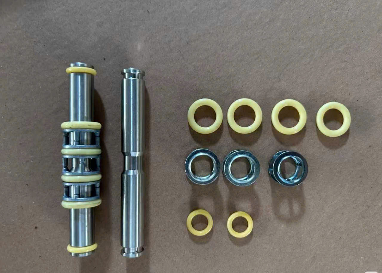 Phụ kiện chính hãng bơm màng máy ép bùn