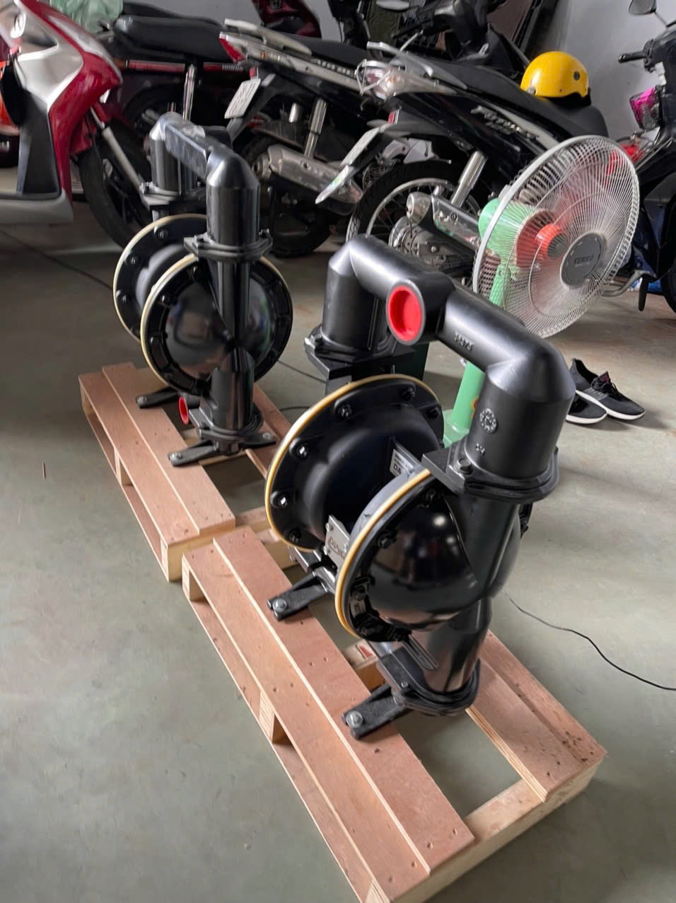 Bơm màng khí nén Dino