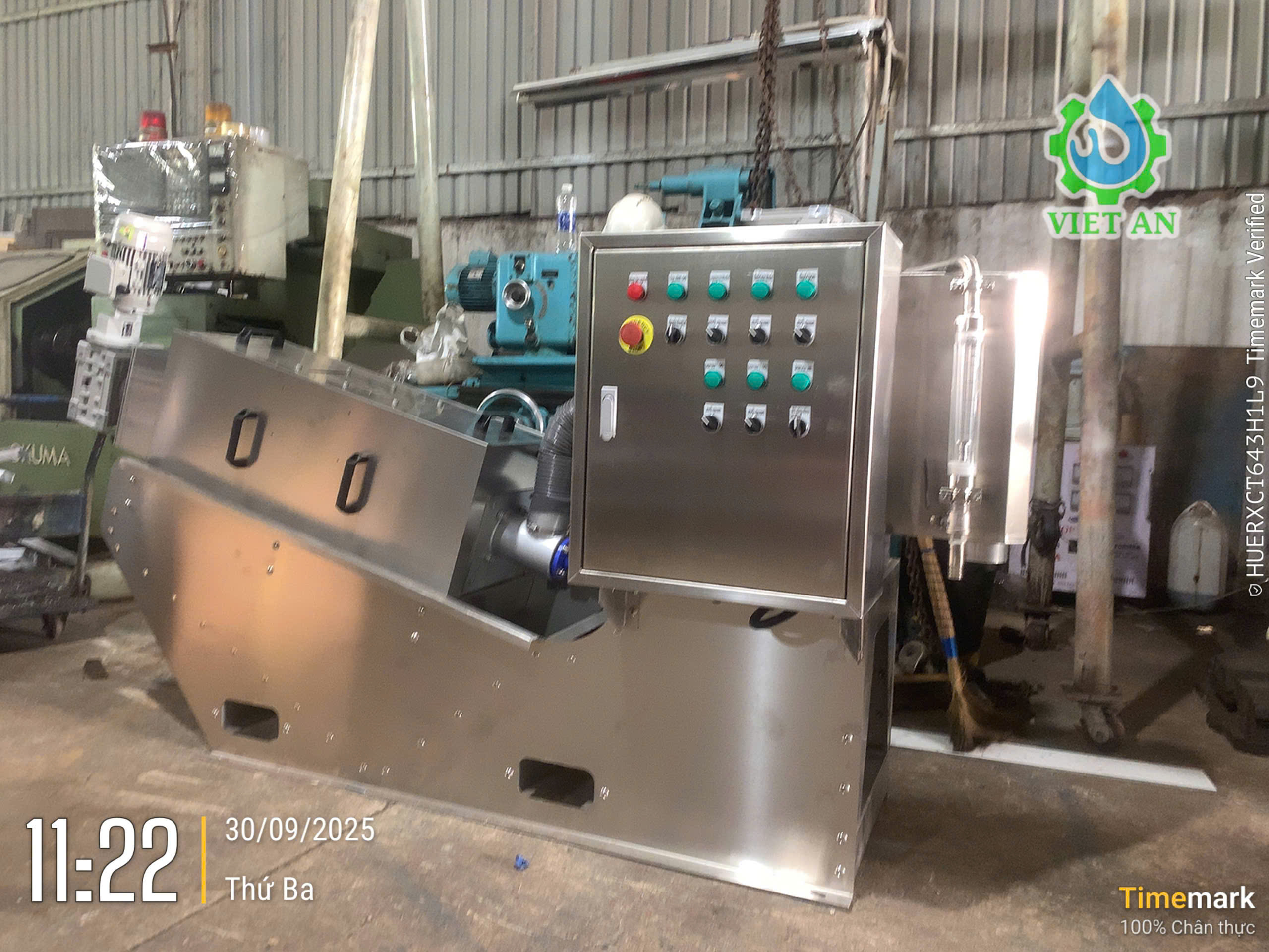 Máy ép bùn trục vít