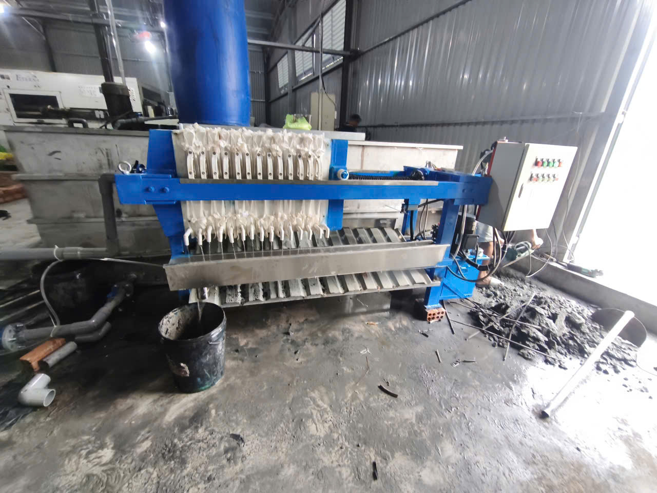 Lắp đặt Máy ép bùn khung bản 