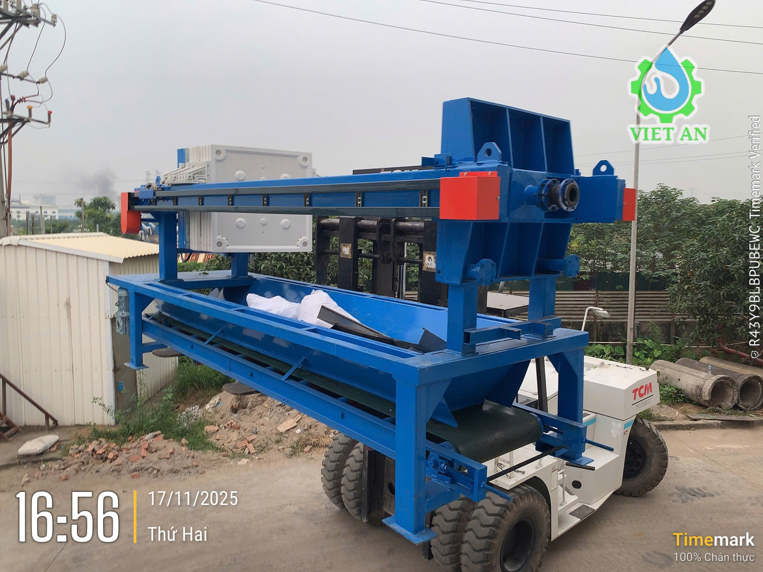 Lắp đặt máy ép bùn