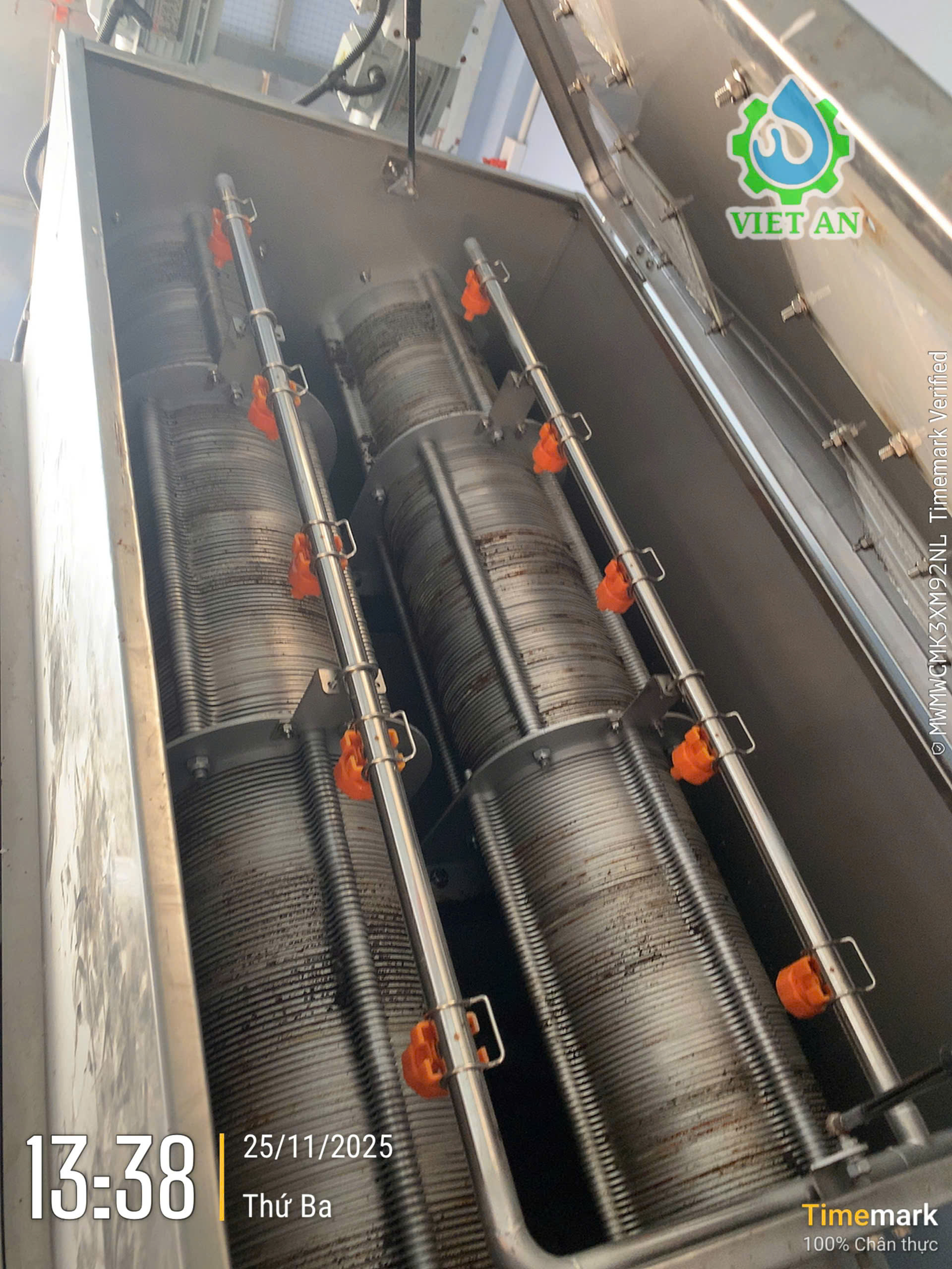 Khoang ép máy ép bùn trục vít